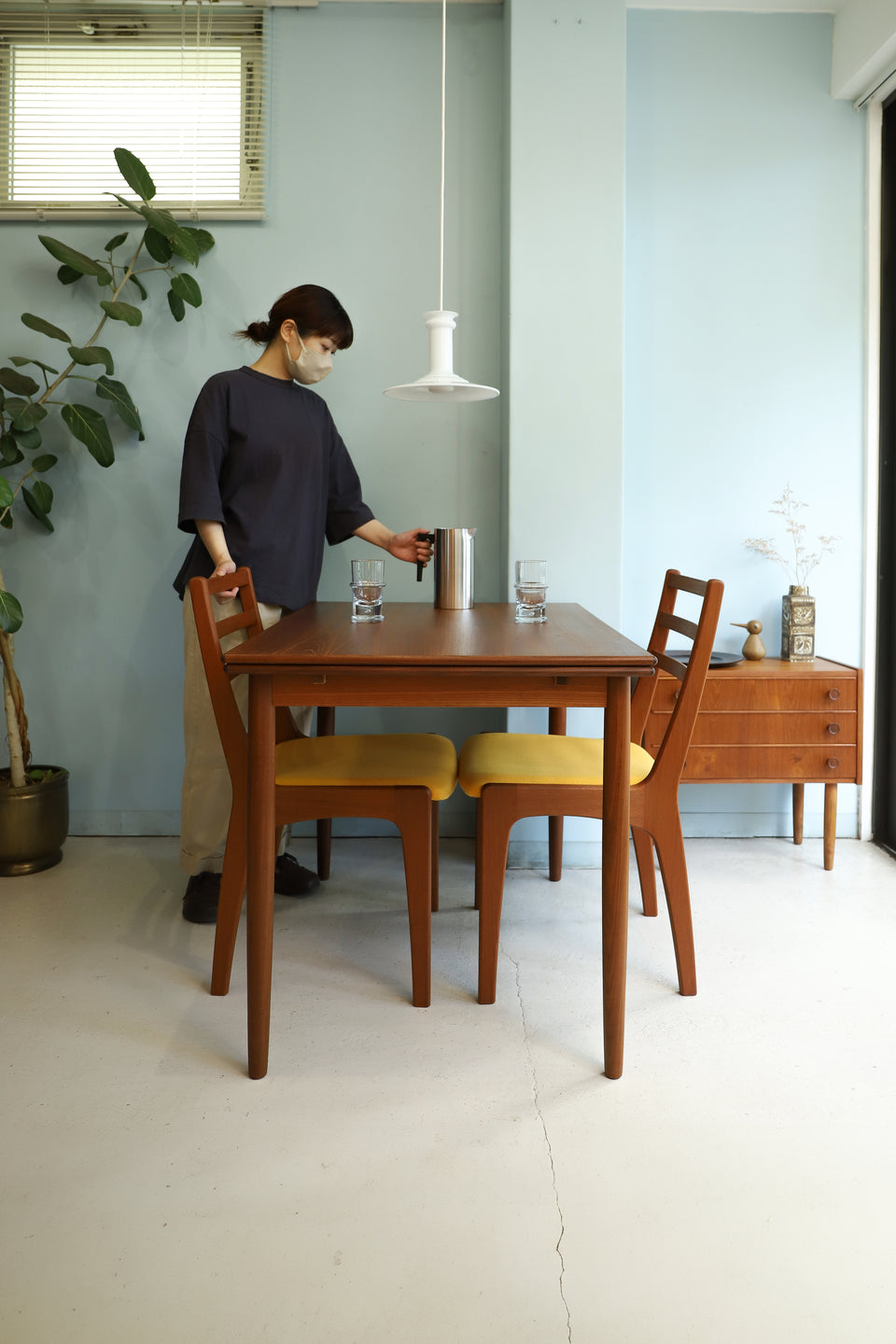 Danish Vintage Small Extension Dining Table/デンマークヴィンテージ ダイニングテーブル エクステンション 北欧家具