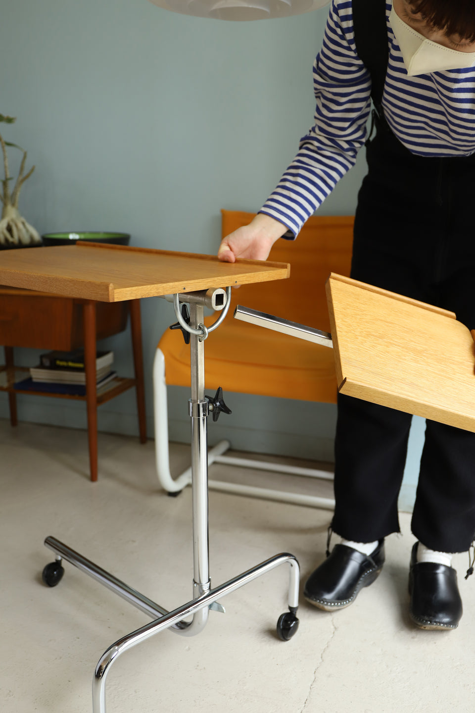 Danish Vintage H.M.N Adjustable Caster Table/デンマークヴィンテージ キャスターテーブル オーク材