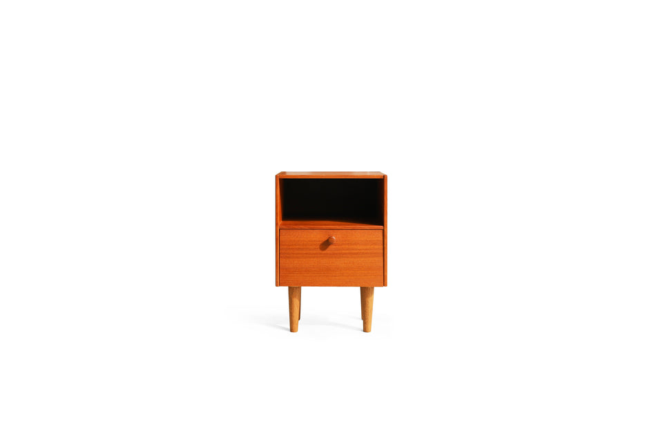 Danish Vintage Bedside Small Cabinet/デンマークヴィンテージ ベッドサイド スモールキャビネット サイドテーブル 北欧家具