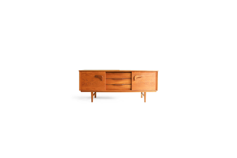 UK Vintage Side Board with Boomerang Handle/イギリスヴィンテージ サイドボード ミッドセンチュリー