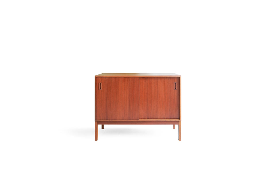 Swedish Vintage Sideboard Cabinet Teakwood/スウェーデンヴィンテージ サイドボード キャビネット チーク材 北欧家具