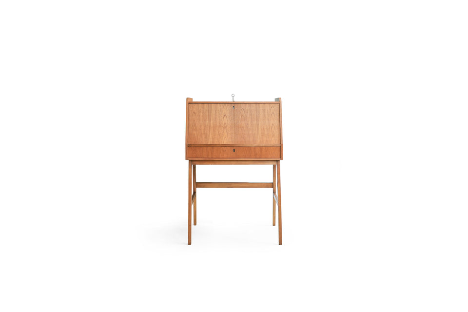 Swedish Vintage Teak Writing Bureau/スウェーデンヴィンテージ ライティングビューロー チーク材