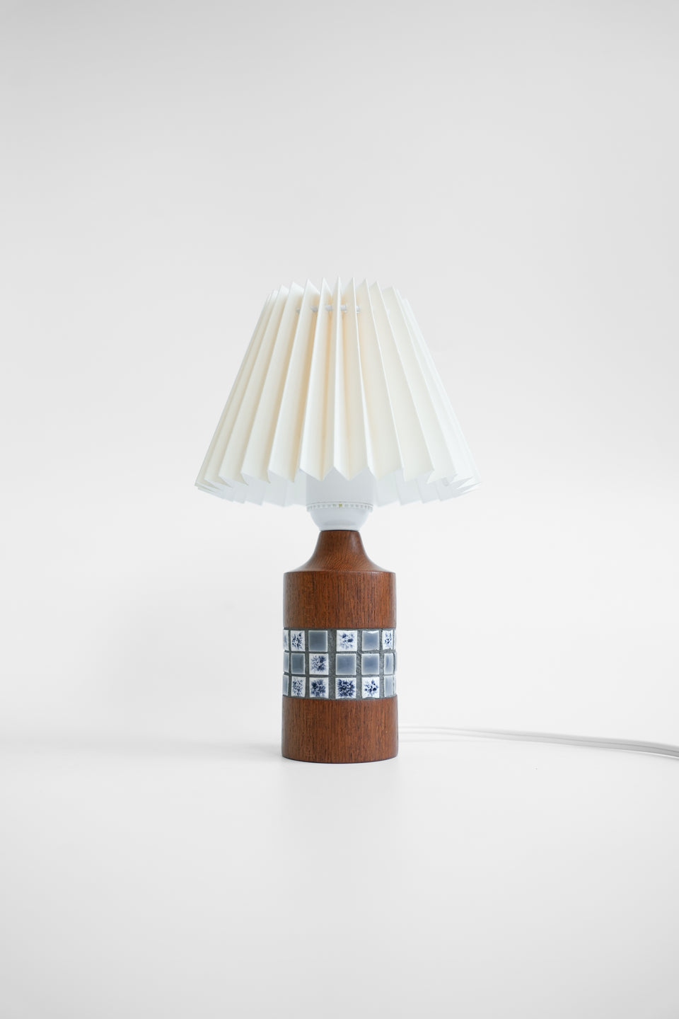 Swedish Vintage Teak and Tile Small Table Lamp/スウェーデンヴィンテージ テーブルランプ チーク材 照明 北欧インテリア