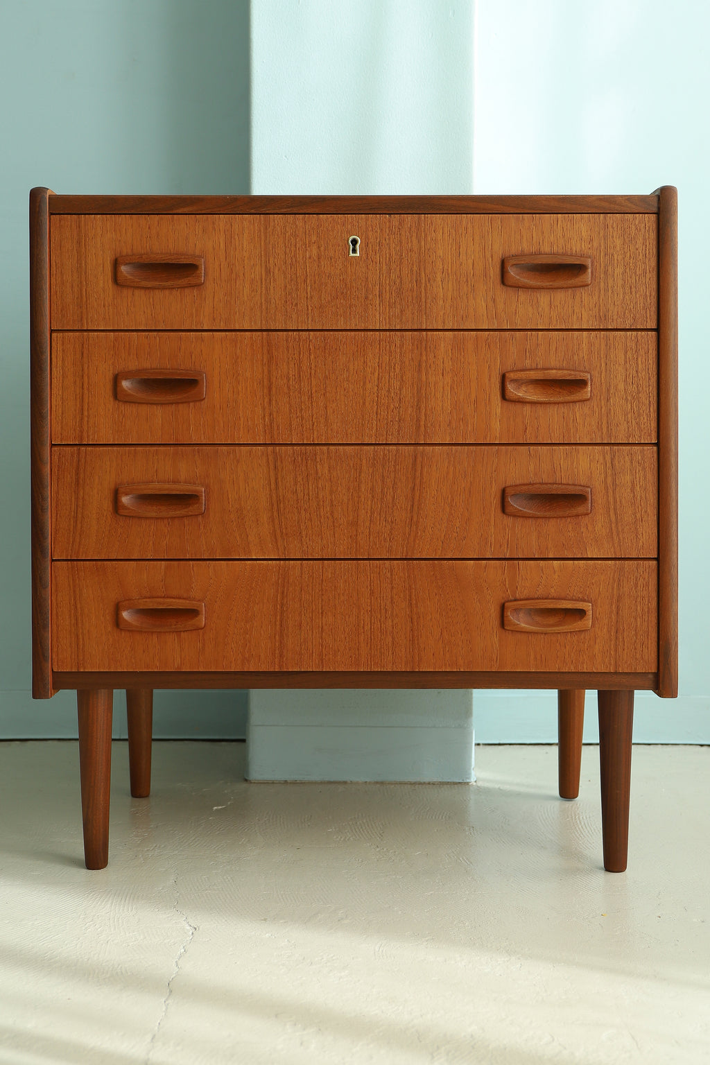 デンマークヴィンテージ 4段チェスト チーク材 北欧家具/4drawer Chest