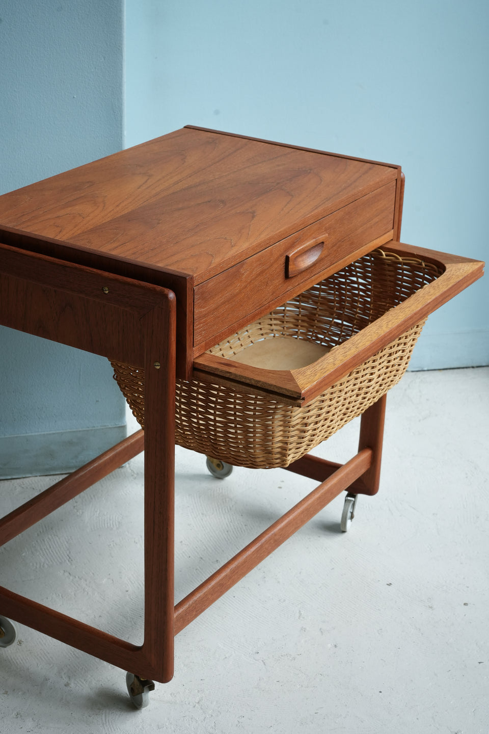 Danish Vintage Sewing Side Table/デンマークヴィンテージ ソーイングサイドテーブル キャスター付 北欧家具