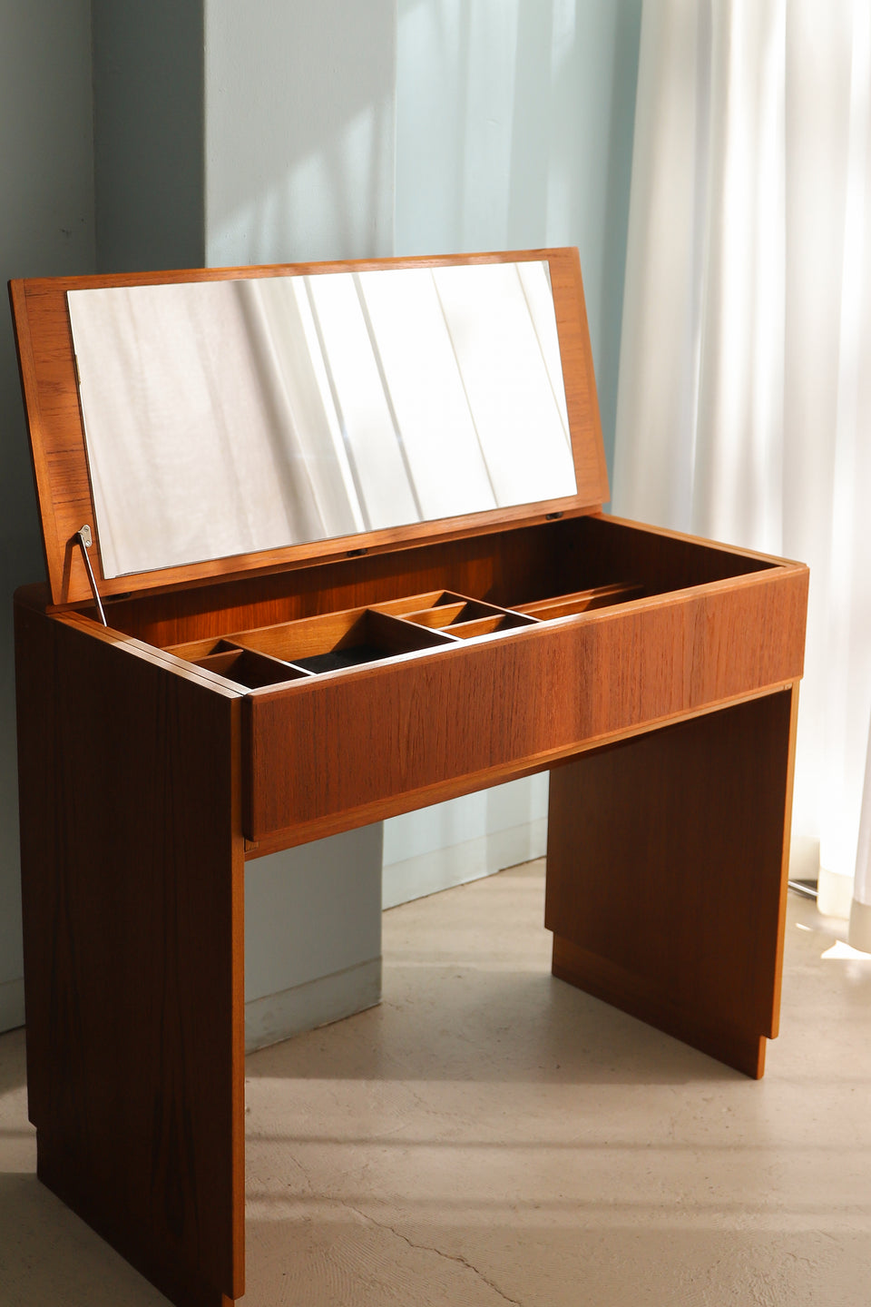 Danish Vintage Komfort Vanity Dresser/デンマークヴィンテージ コンフォート バニティ ドレッサー テーブル 北欧家具