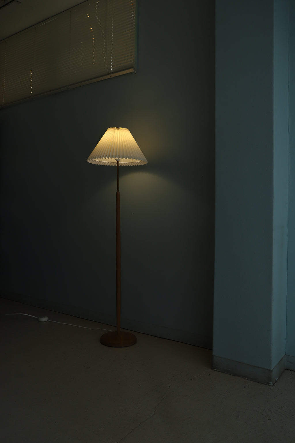 フロアスタンド 70s OLD IKEA Handmade Glas Shade Rump 70s OLD IKEA Handmade Glas Shade Rump フロアスタンド