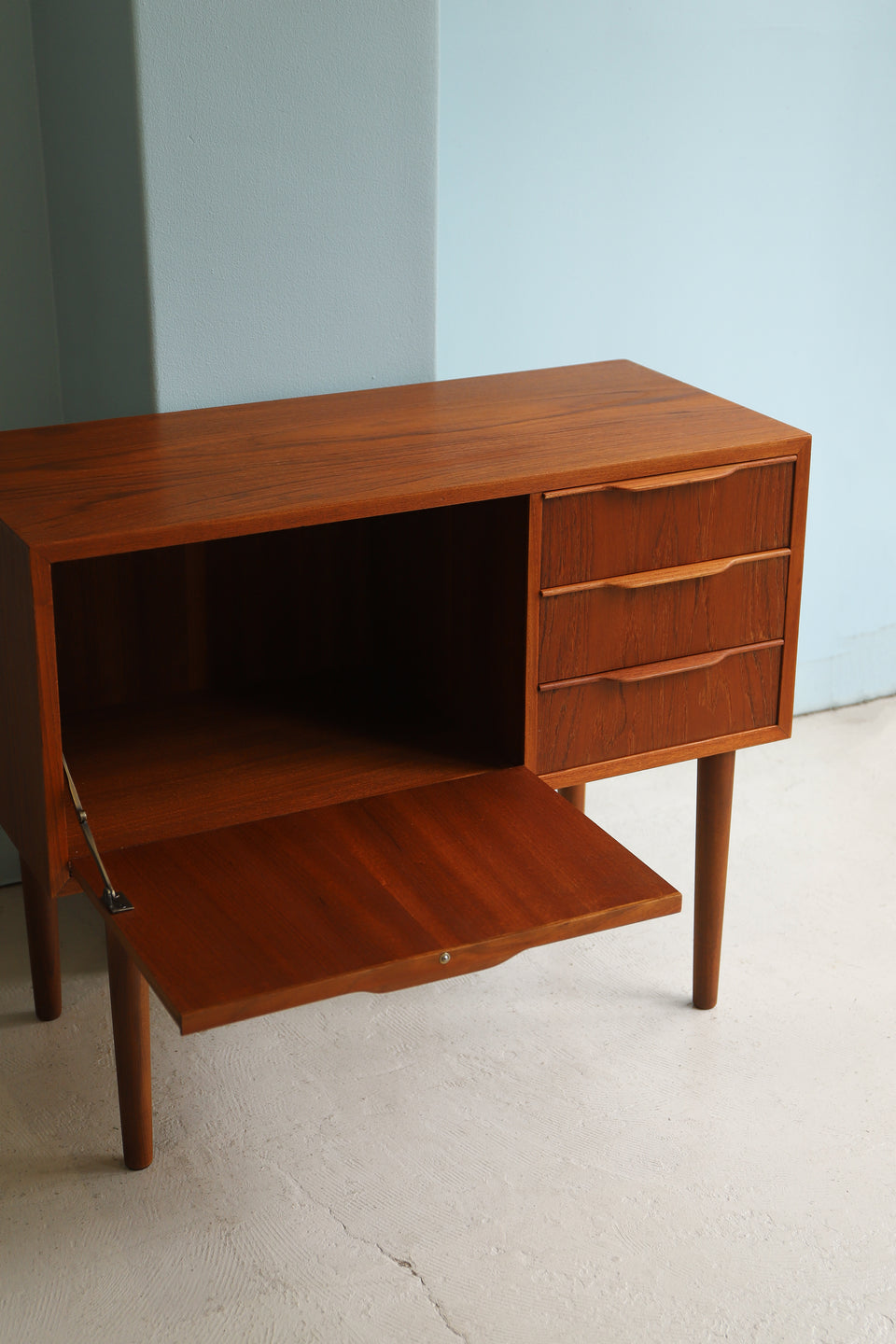 Danish Vintage Small Cabinet Chest Teakwood/デンマークヴィンテージ スモールキャビネット チェスト チーク材 北欧家具