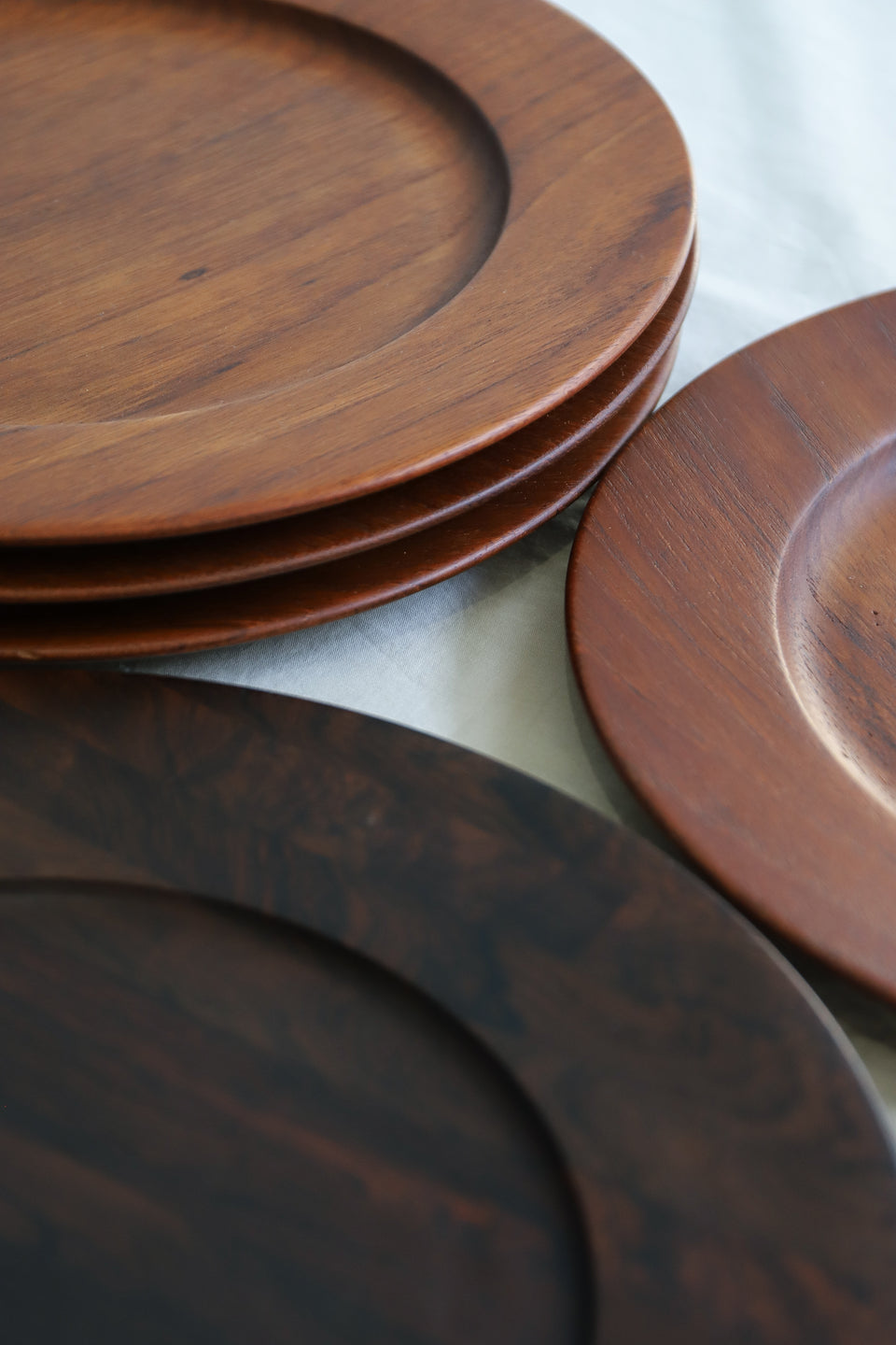 Danish Vintage Wooden Plate Round Tray/デンマークヴィンテージ 木製プレート トレイ チーク材 ローズウッド材 北欧雑貨