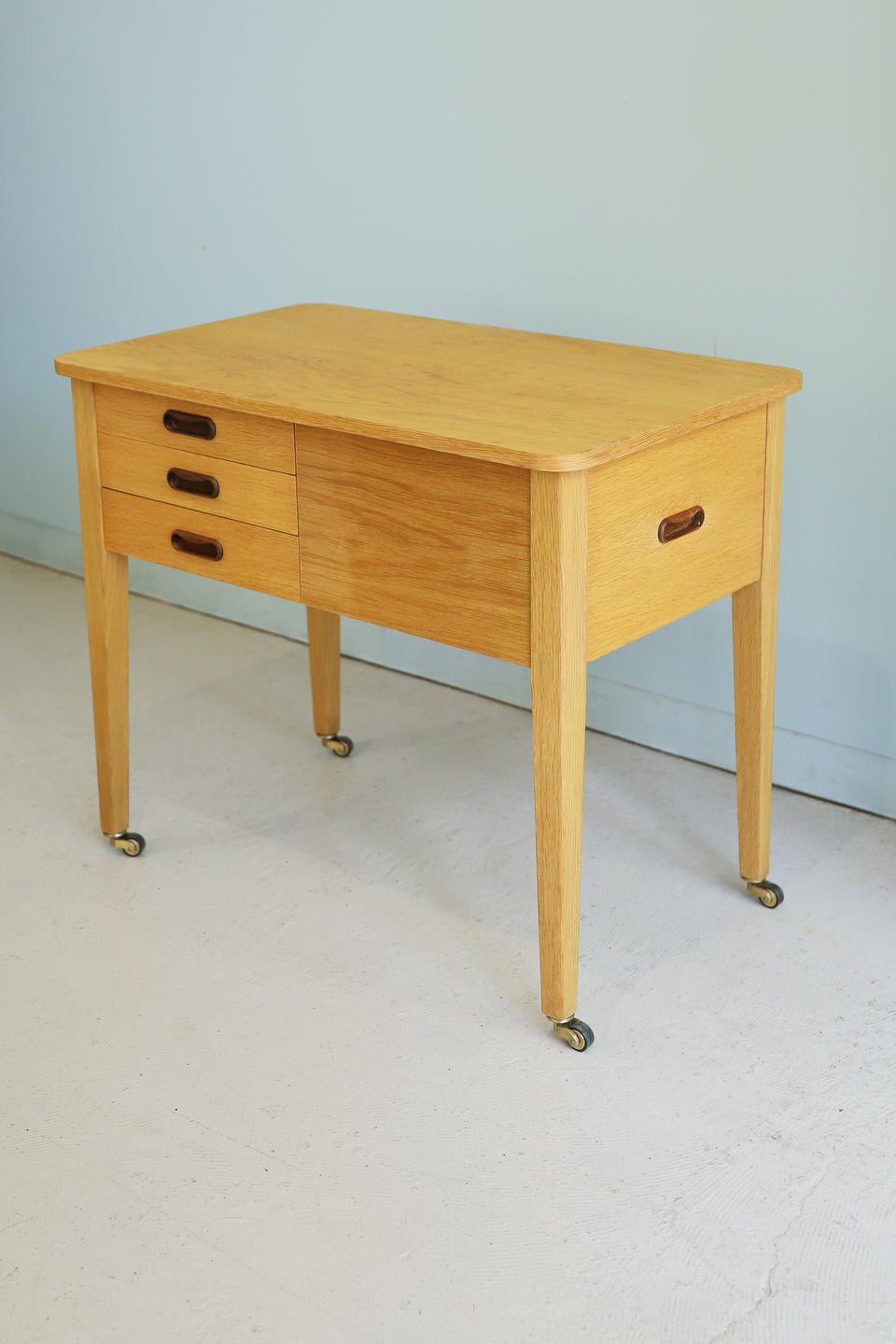 Scandinavian Vintage Sewing Table Wagon Oakwood/北欧ヴィンテージ ソーイングワゴン サイドテーブル オーク材