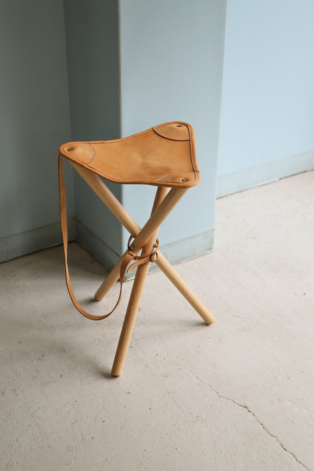 ノルマーク ハンティングチェア 折りたたみスツール デンマークデザイン/Normark Hunting Chair Matagi Stool  Danish Design – FURUICHI/古一