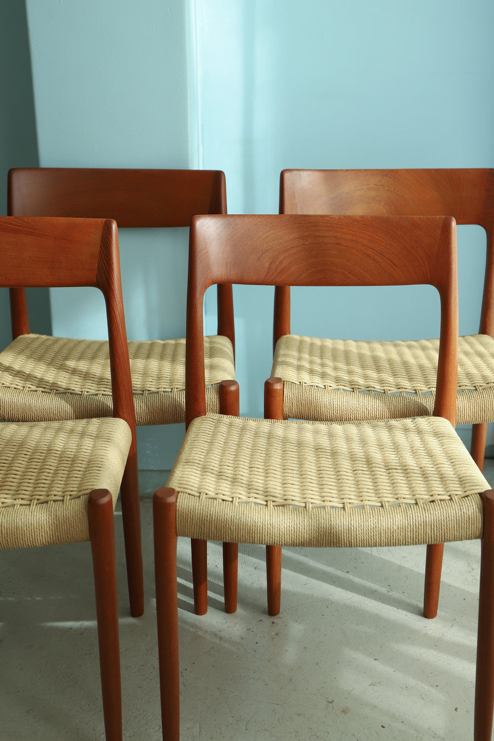 J.L. Møller Dining Chair No.77 N.O. Møller Teakwood/J.L.モラー ダイニングチェア チーク材 ペーパーコード 北欧ヴィンテージ