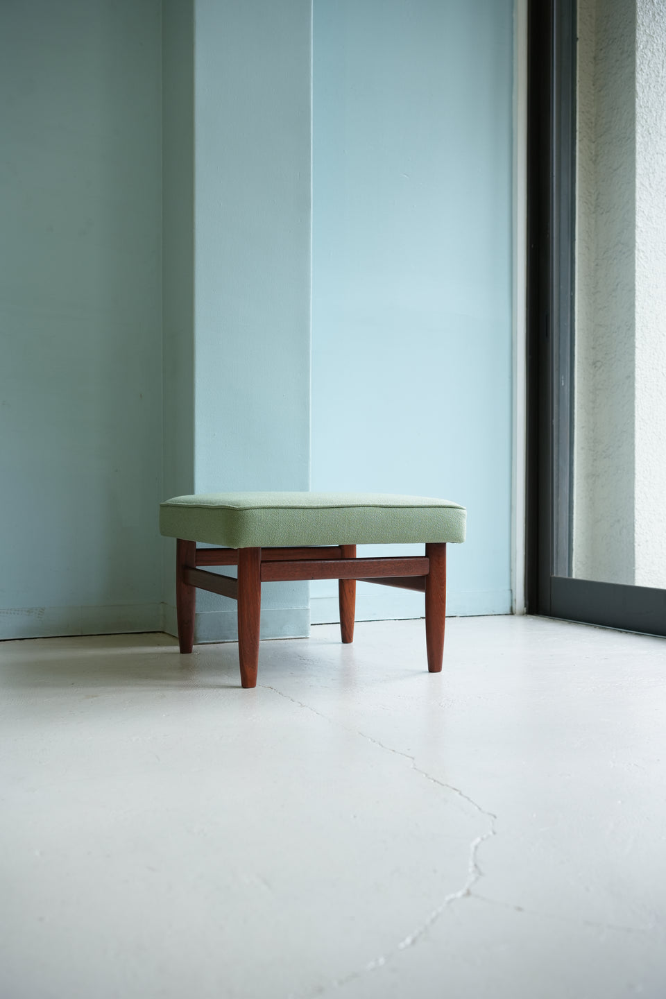 Scandinavian Vintage Foot Stool Ottoman/北欧ヴィンテージ オットマン 足置き チーク材