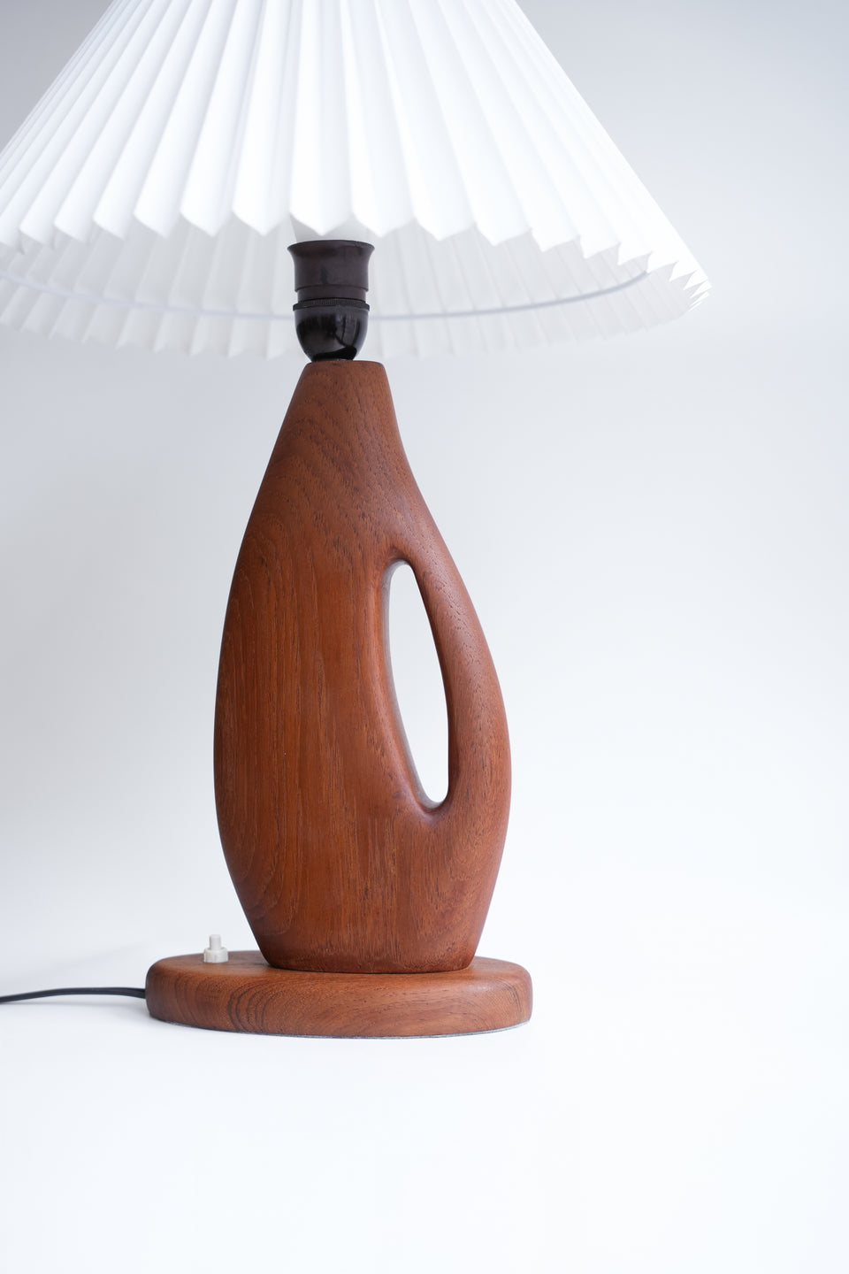 Danish Vintage Sculptural Teak Table Lamp/デンマークヴィンテージ テーブルランプ チーク材 間接照明 北欧インテリア
