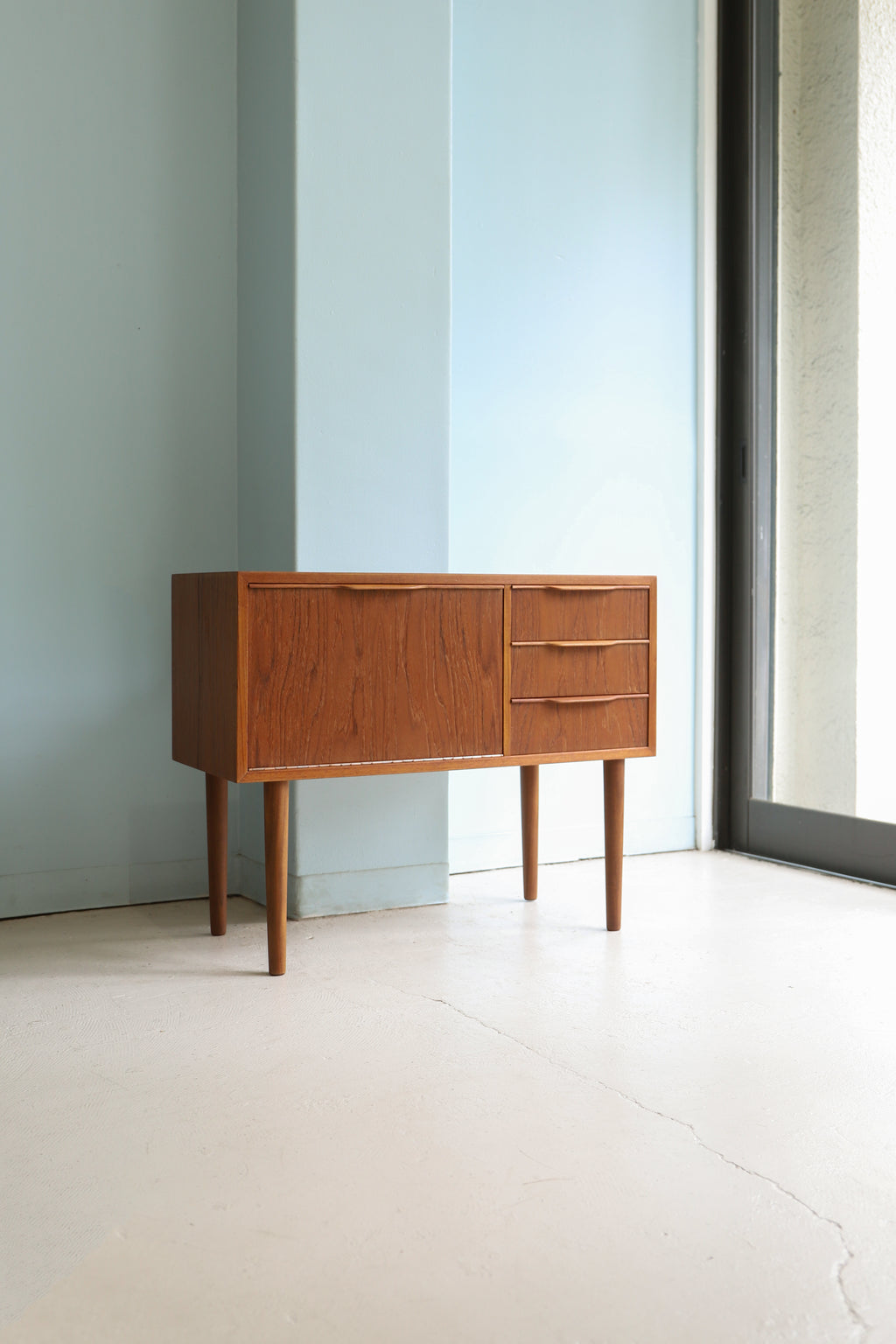 デンマークヴィンテージ スモールキャビネット チェスト チーク材 北欧家具/Danish Vintage Small Cabinet Chest  Teakwood – FURUICHI/古一