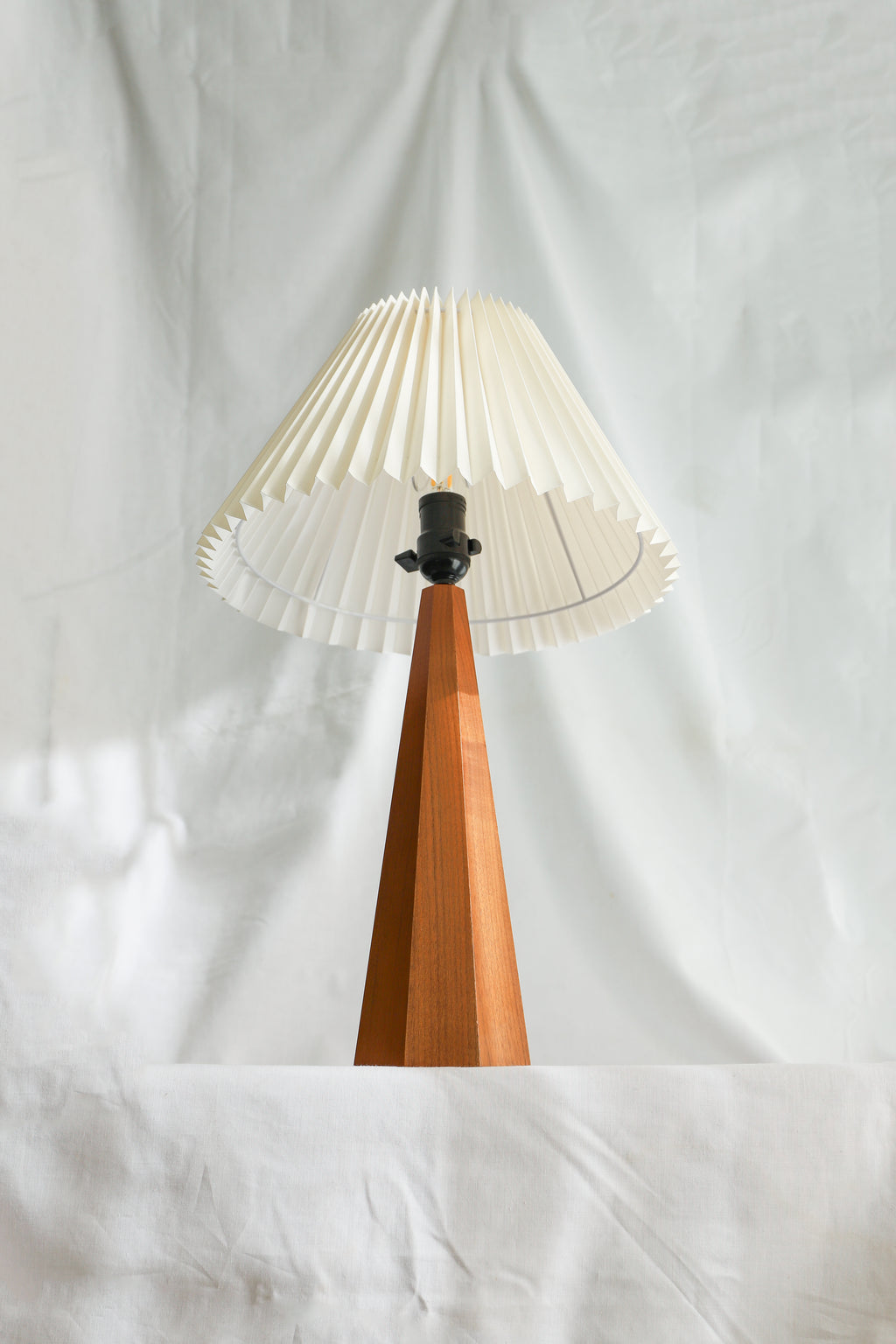 コサイン 木製テーブルランプ 間接照明/cosine Wooden Table Stand Lamp – FURUICHI/古一