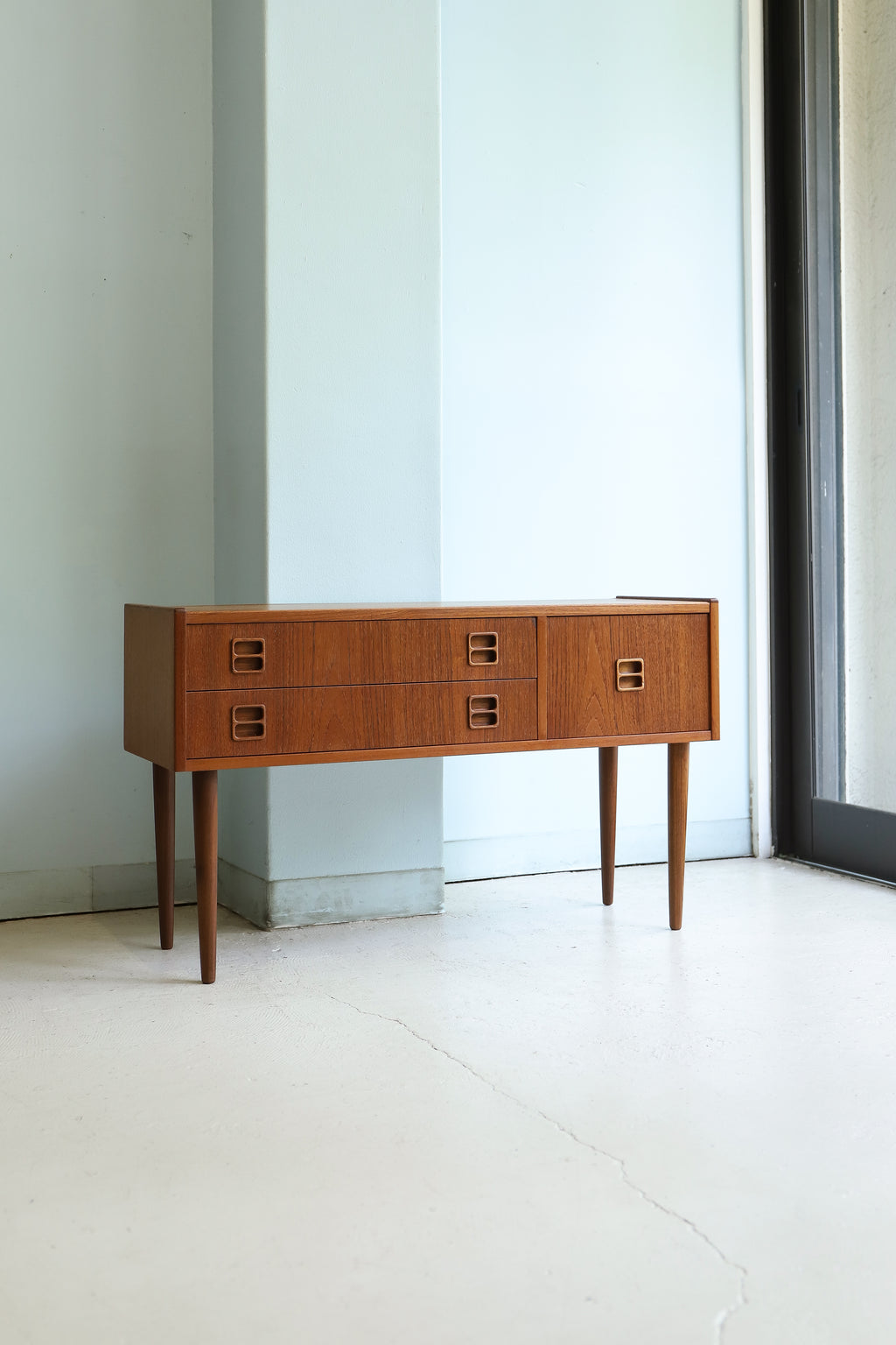 3IMG_4336_1024x.jpg?v=1718511449