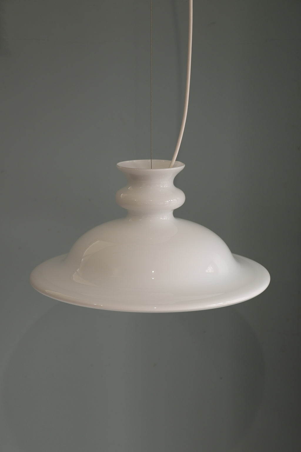 ホルムガード ペンダントライト 照明 シセ・ヴェアナー デンマークヴィンテージ ラージ ホワイト/Vintage Holmegaard Pendant  Light Tivoli Large Size White – FURUICHI/古一