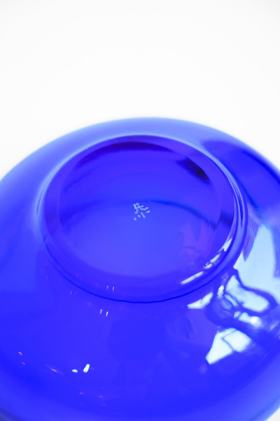Kawakami Kyoichiro Bright Blue Glass Bowl/河上恭一郎 瑠璃片口鉢 ガラス工芸