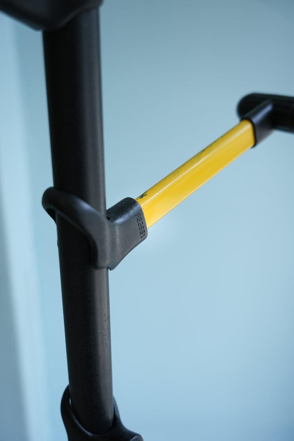 Postmodern Design Pole Hanger Rack/ポストモダンデザイン ポールハンガーラック