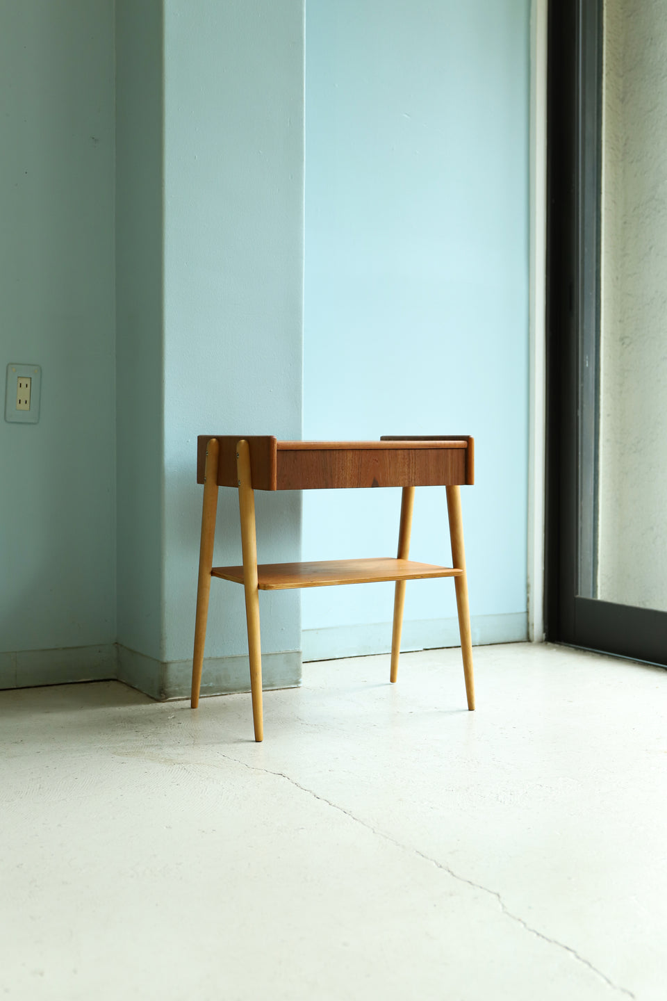 Swedish Vintage Bedside Table/スウェーデンヴィンテージ ベッドサイドテーブル サイドチェスト 北欧家具