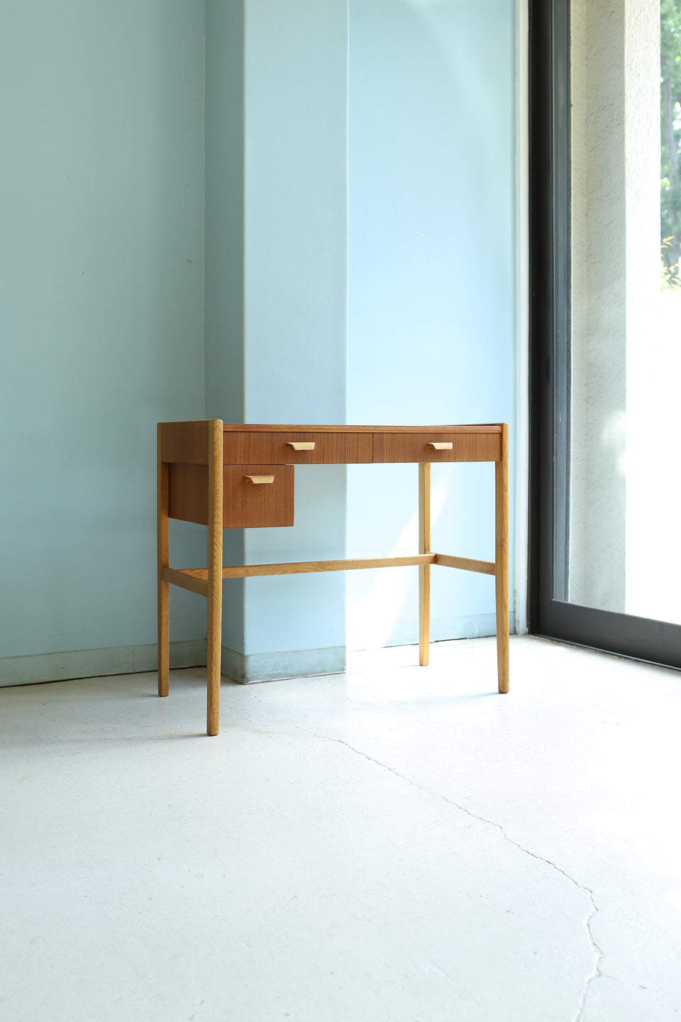 Swedish Vintage Small Desk/スウェーデンヴィンテージ スモールデスク 北欧家具