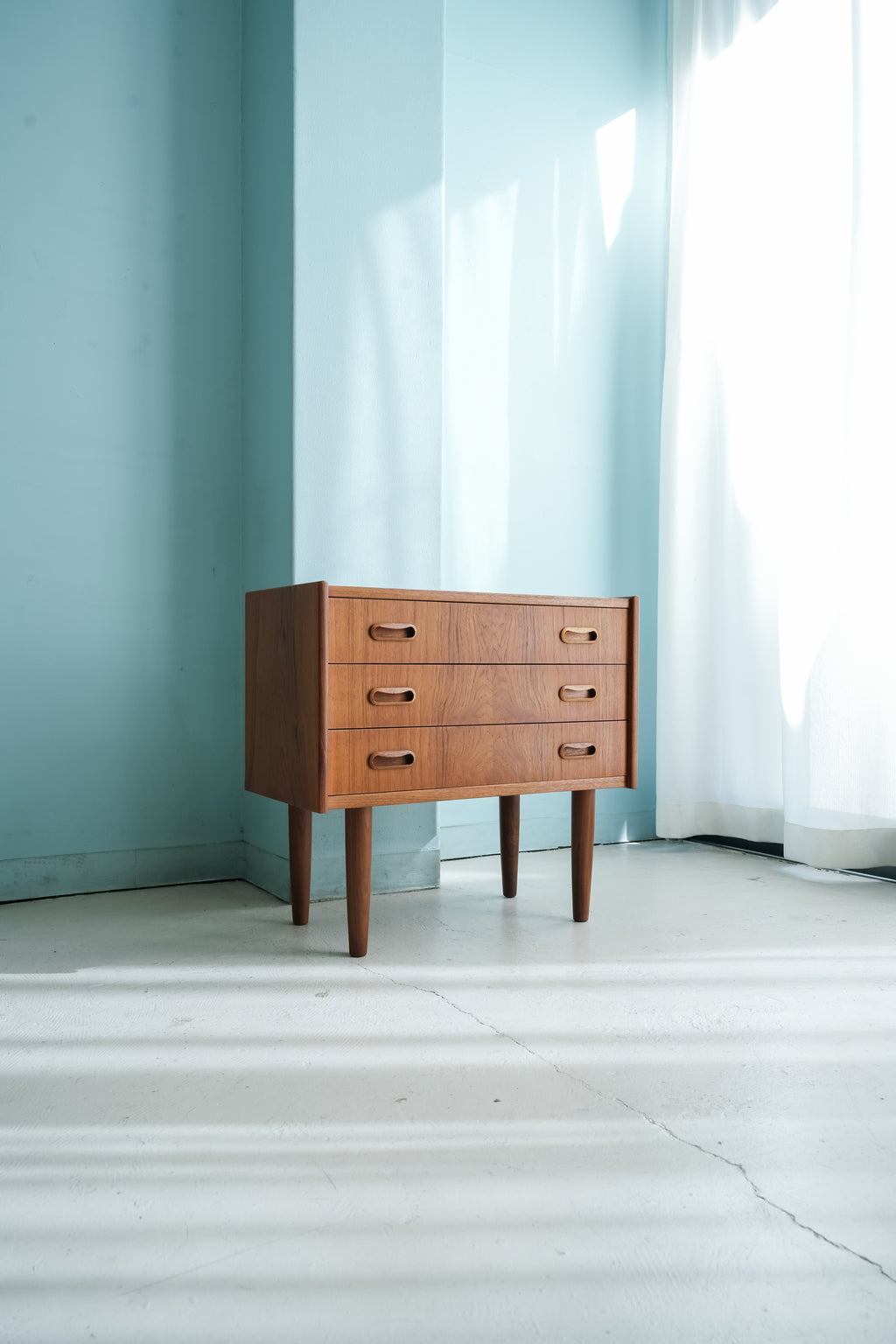 デンマークヴィンテージ スモールチェスト 3段 チーク材 北欧家具