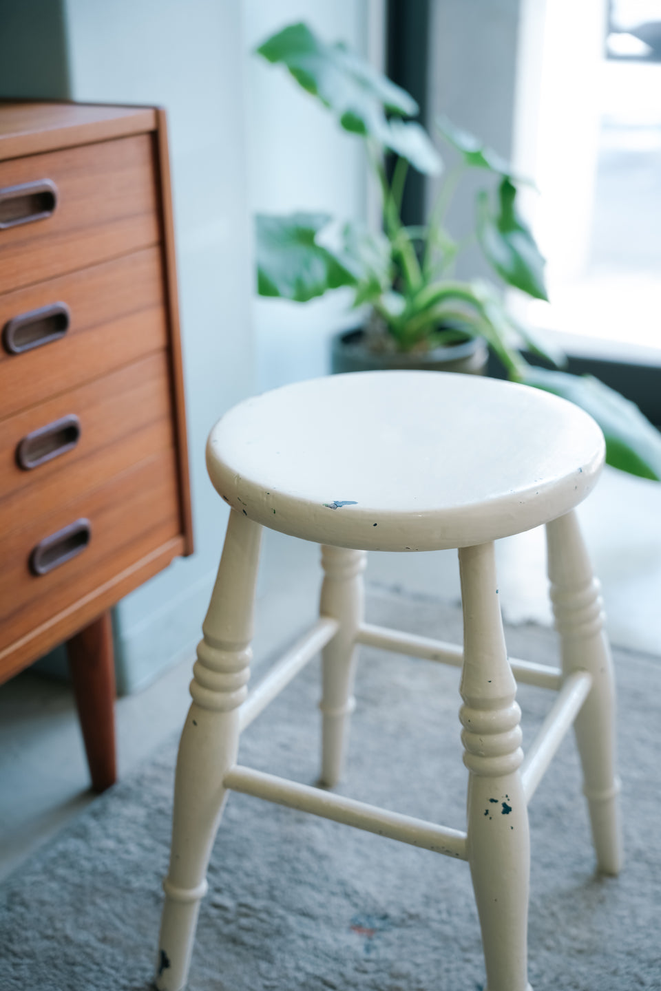 Euro Vintage Painted Stool/ヨーロッパヴィンテージ 丸いスツール