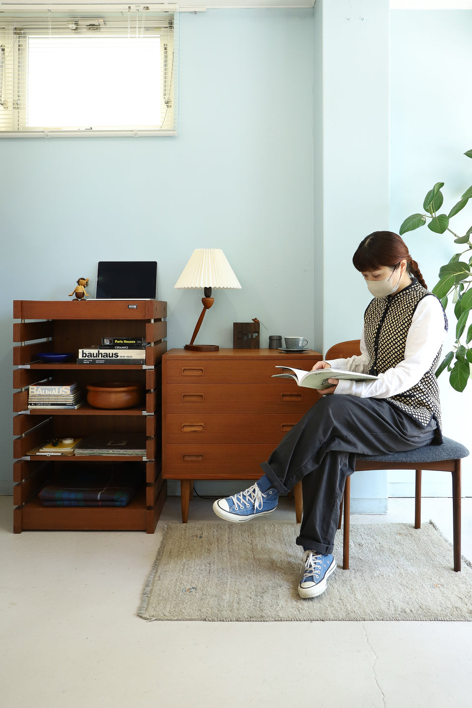 Danish Vintage Teakwood Table Lamp with Tray/デンマークヴィンテージ テーブルランプ トレイ付き チーク材