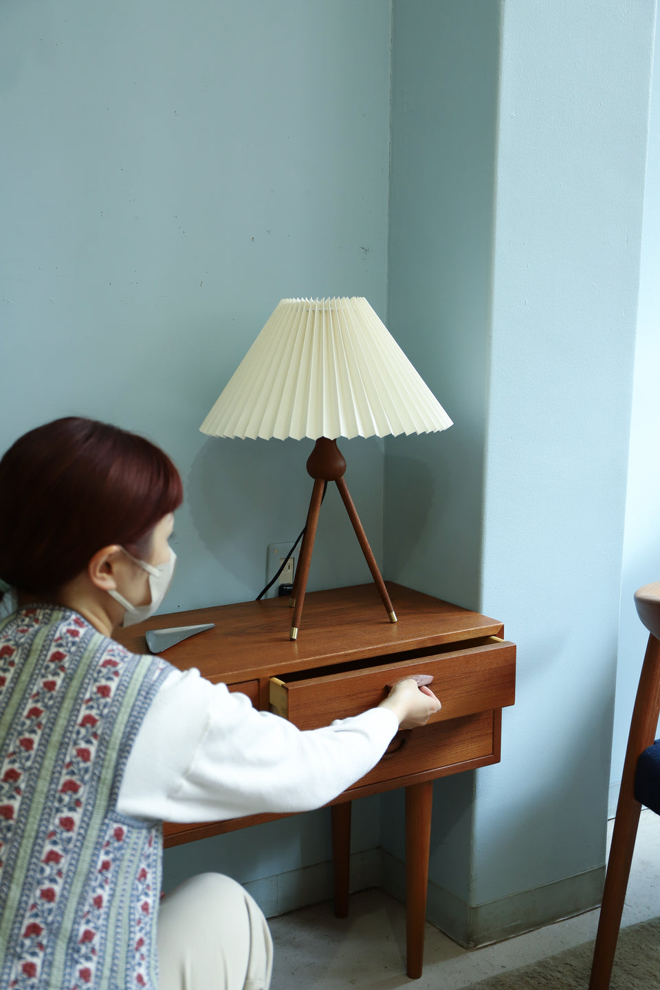 Danish Vintage Tripod Table Lamp Teakwood/デンマークヴィンテージ テーブルランプ チーク材 間接照明 北欧インテリア