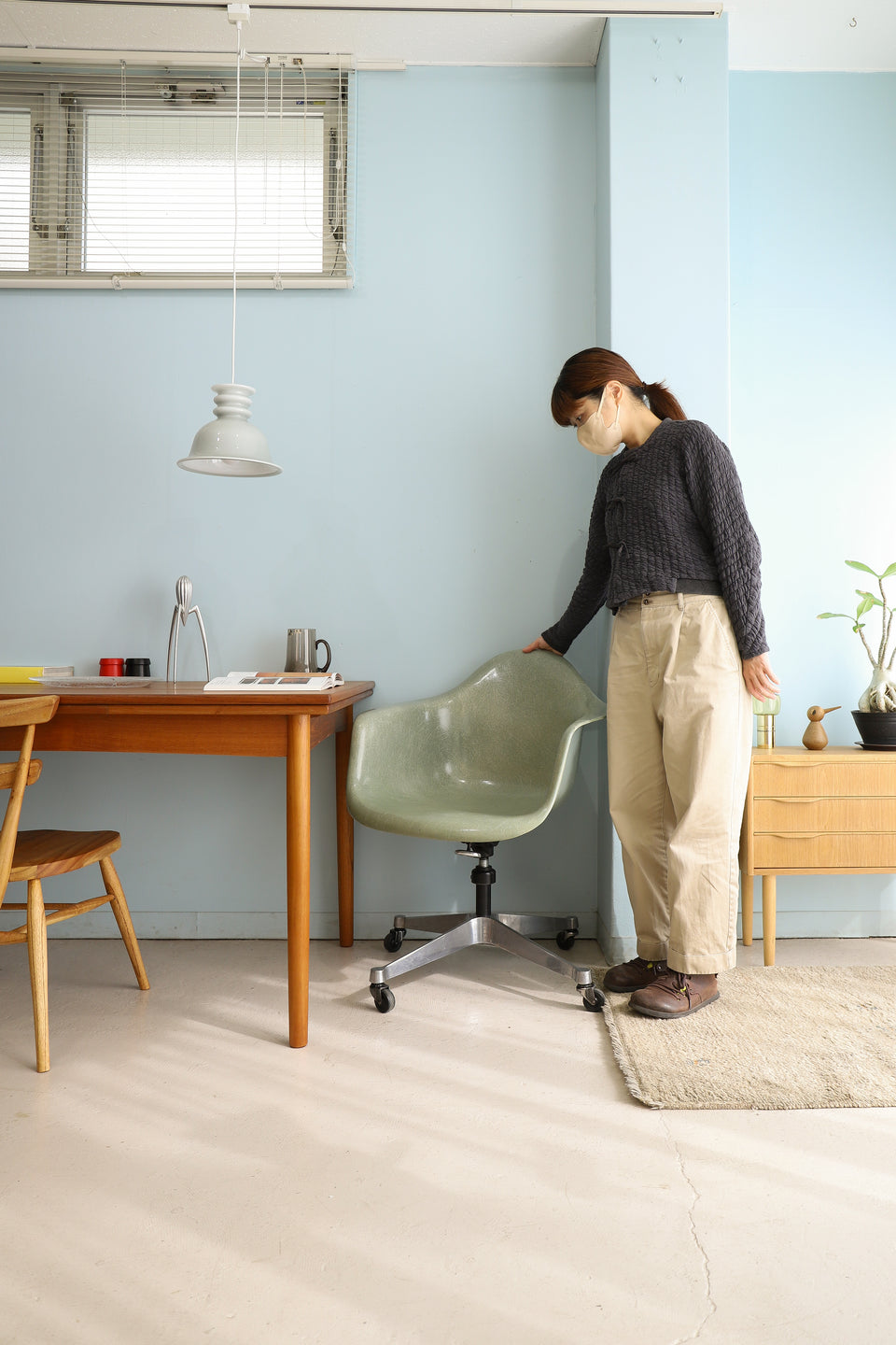 Vintage Herman Miller EAMES Arm Shell Chair with Contract Caster Base/ハーマンミラー イームズ アームシェルチェア コントラクトキャスターベース ヴィンテージ FRP