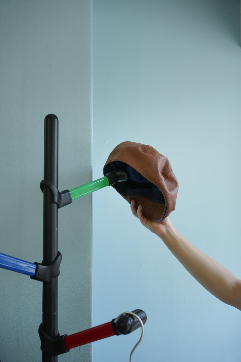 Postmodern Design Pole Hanger Rack/ポストモダンデザイン ポールハンガーラック