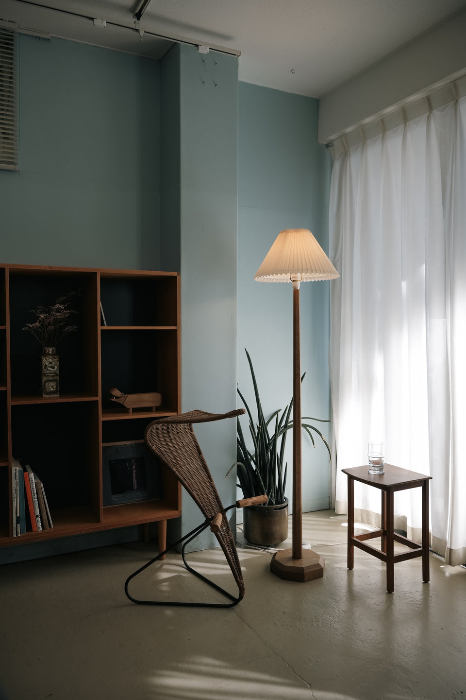 Scandinavian Vintage Solid Oakwood Floor Stand Light/北欧ヴィンテージ フロアスタンドライト オーク材
