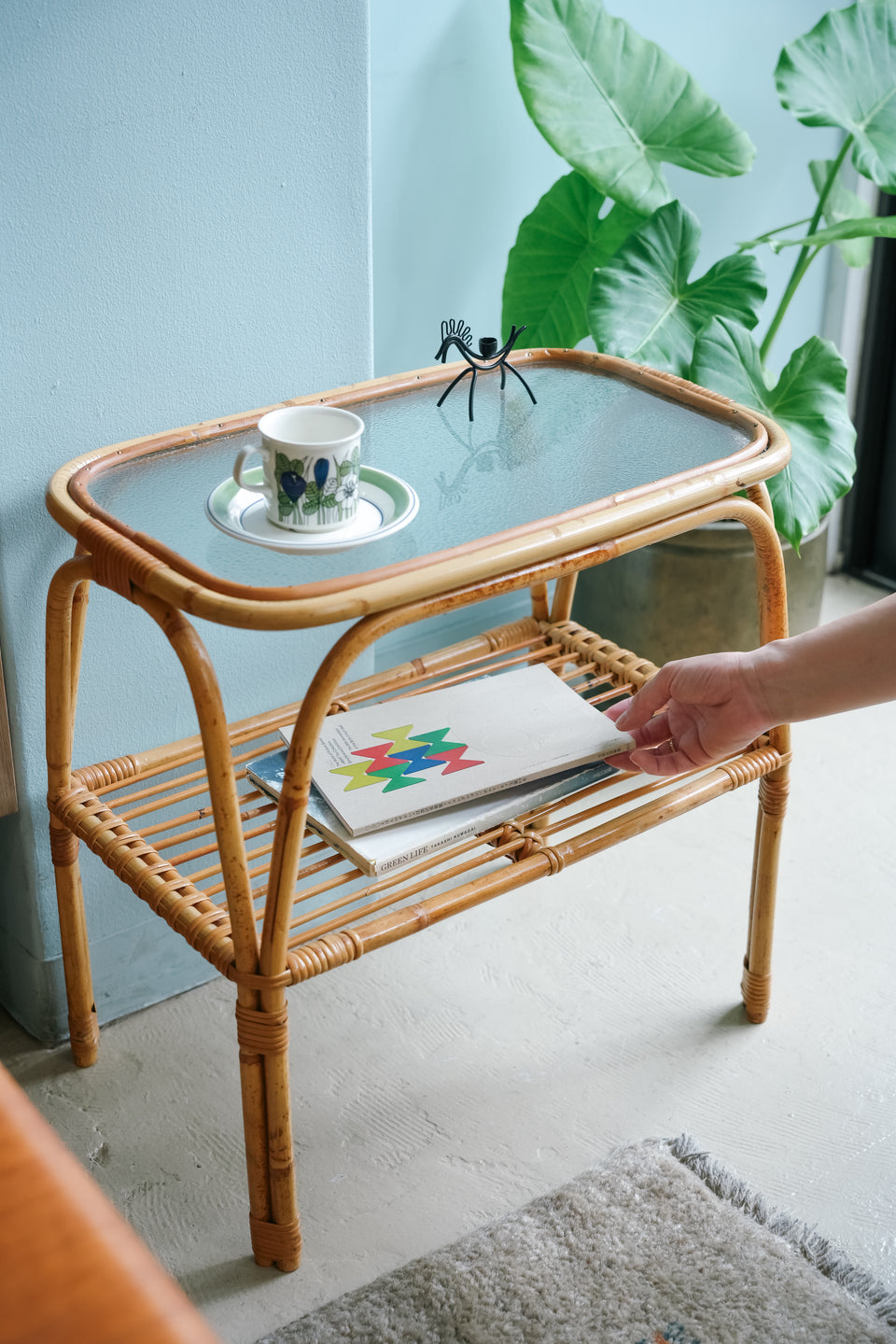Danish Vintage Glass Top Rattan Side Table/デンマークヴィンテージ ガラストップ ラタンサイドテーブル