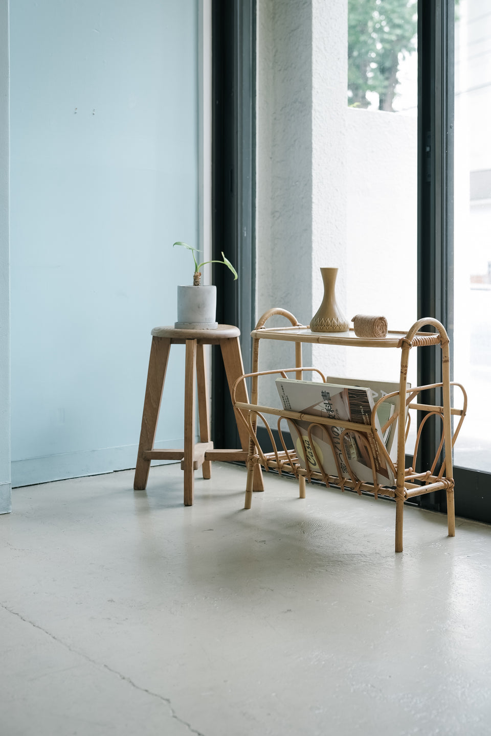 Danish Vintage Glass Top Rattan Side Table with Rack/デンマークヴィンテージ ラタンサイドテーブル ガラストップ