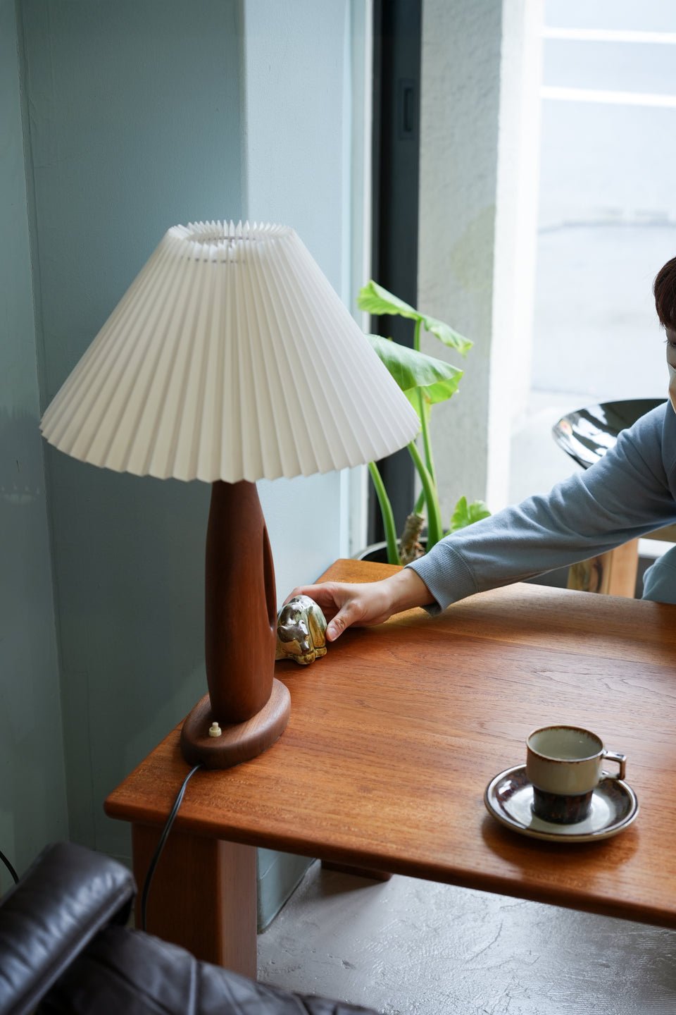 Danish Vintage Sculptural Teak Table Lamp/デンマークヴィンテージ テーブルランプ チーク材 間接照明 北欧インテリア