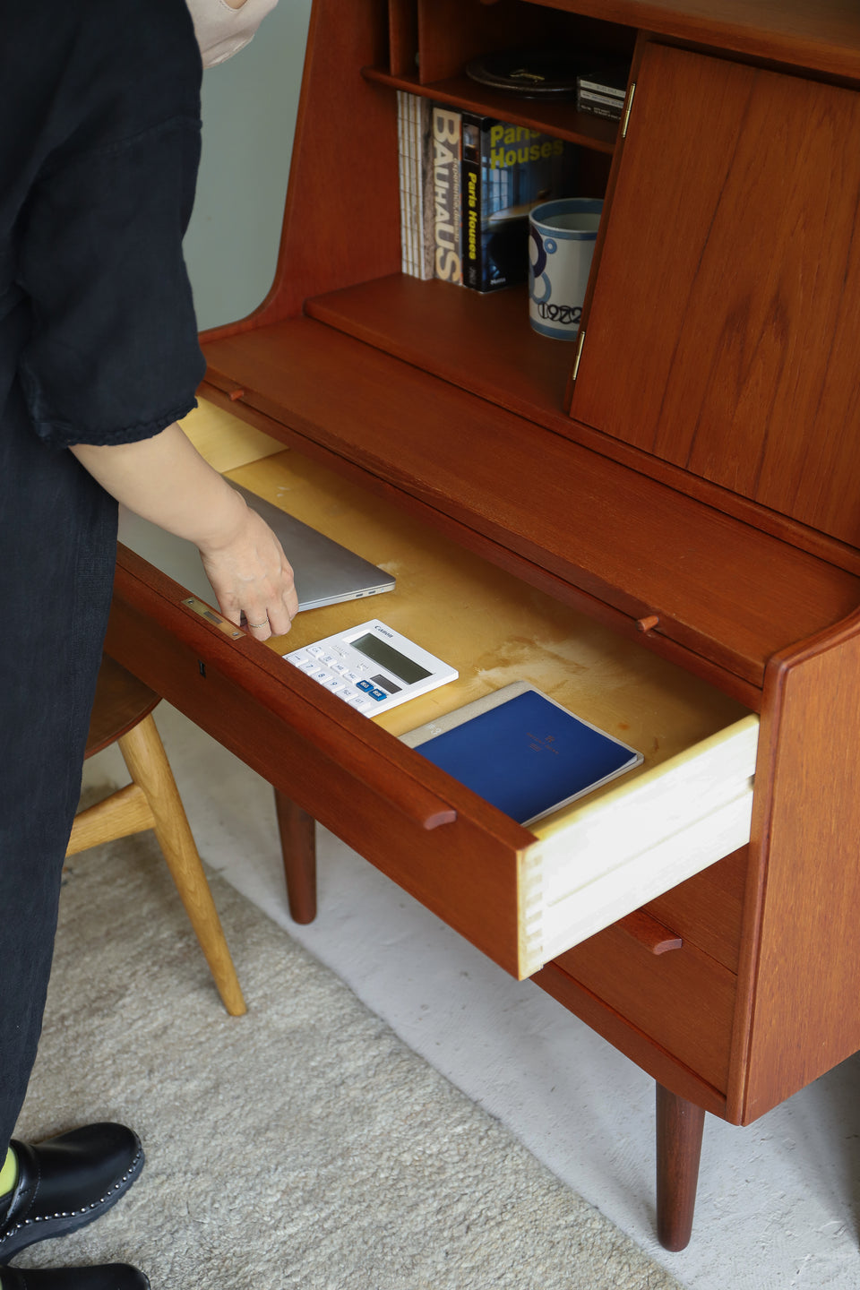 Danish Vintage Ølholm Møbelfabri Writing Bureau with Mirror/デンマークヴィンテージ ライティングビューロー ミラー付き 北欧家具