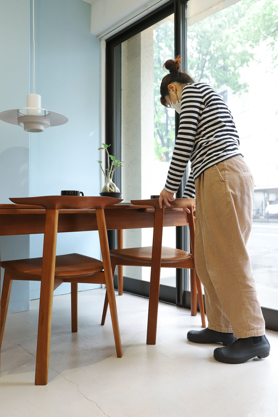 KOMA × KAJA Sim Arm Chair/シムアームチェア ダイニングチェア 椅子 チェリー材