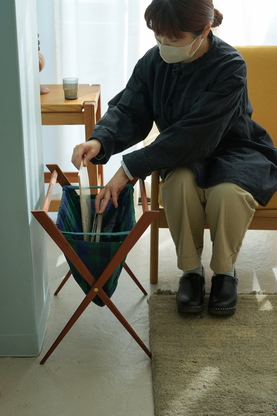 Scandinavian Vintage Folding Magazine Rack/北欧ヴィンテージ 折りたたみマガジンラック