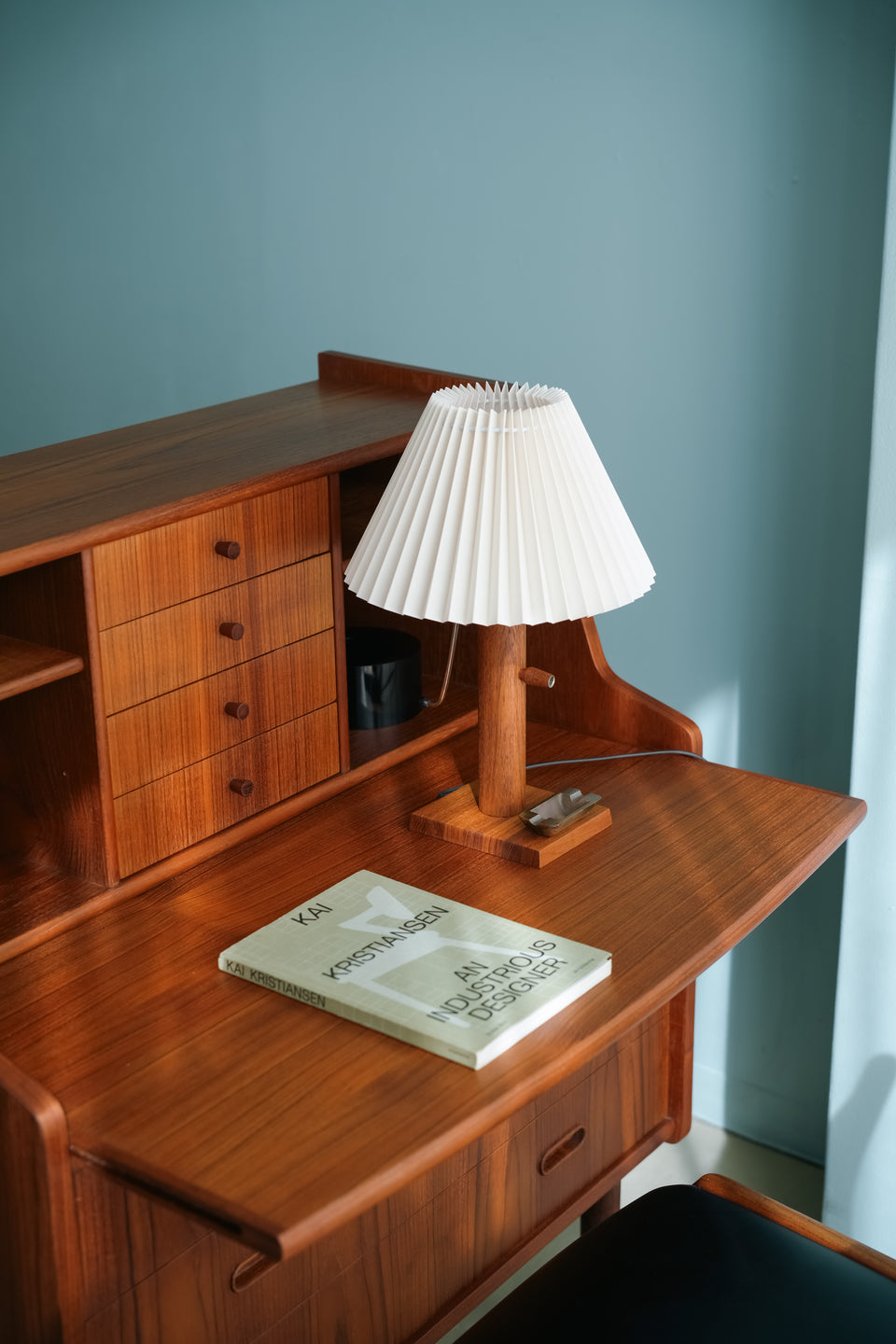 Danish Vintage Teak Table Lamp with Tray/デンマークヴィンテージ テーブルランプ チーク材 トレイ付き 照明 北欧インテリア
