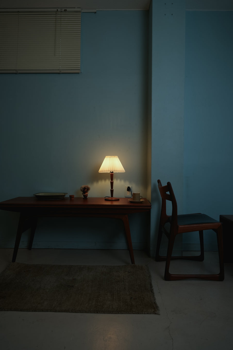 Danish Vintage Teakwood Stand Table Lamp/デンマークヴィンテージ テーブルランプ チーク材 照明 北欧インテリア