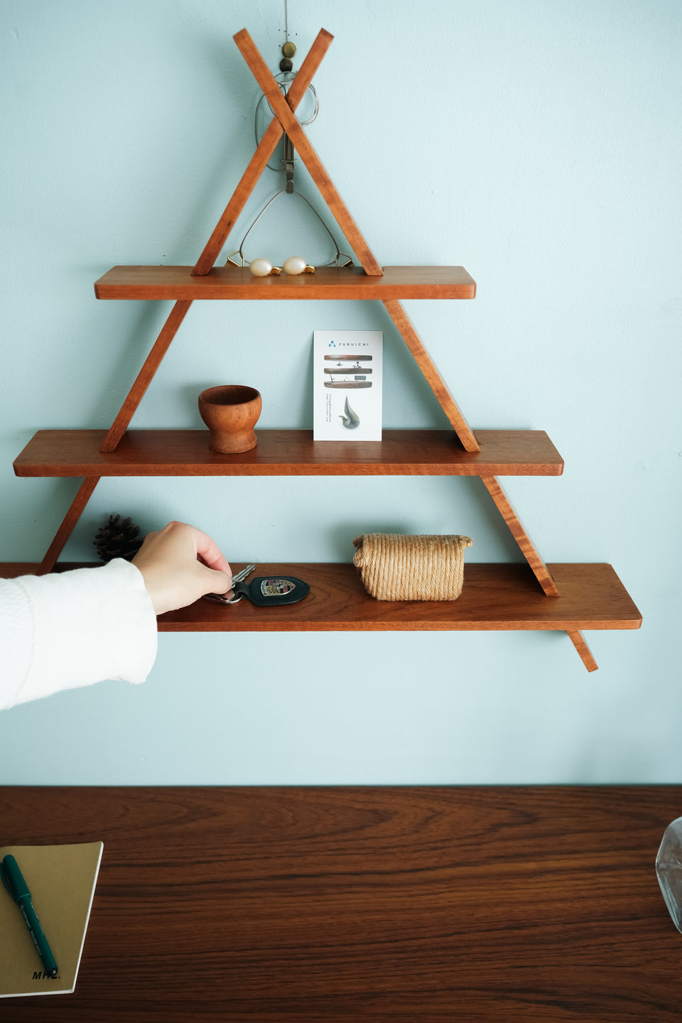 Teakwood Triangle Wall Shelf Danish Vintage/デンマークヴィンテージ ウォールシェルフ チーク材 北欧インテリア