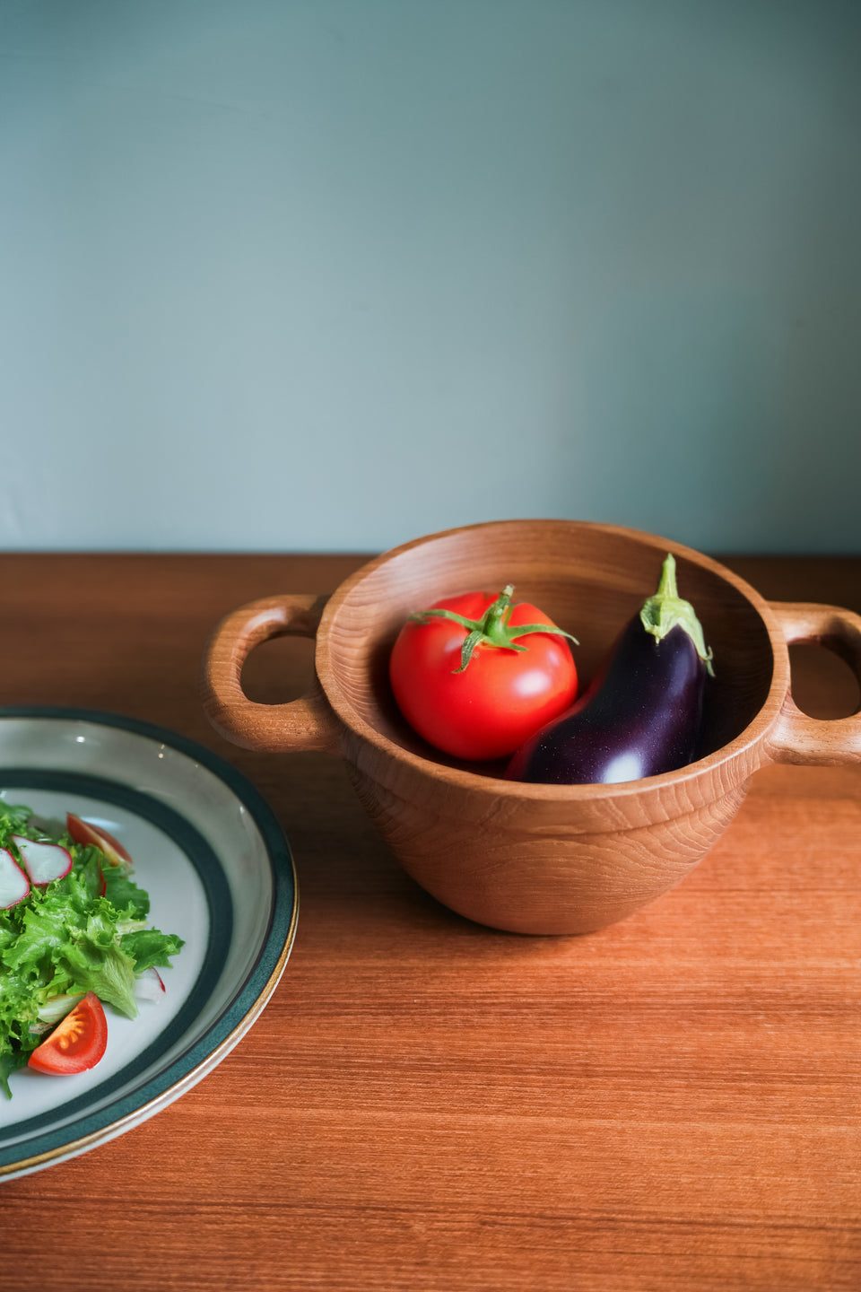 Solid Teak Serving Bowl with Handles/チーク材 ハンドル付きサービングボウル