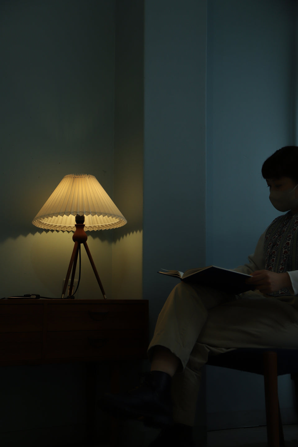 Danish Vintage Tripod Table Lamp Teakwood/デンマークヴィンテージ テーブルランプ チーク材 間接照明 北欧インテリア