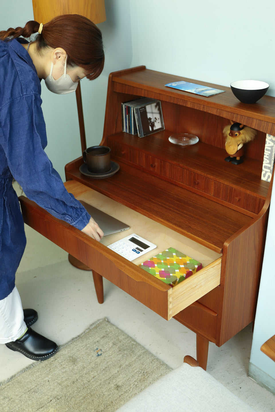 Danish Vintage Writing Bureau Dresser/デンマークヴィンテージ ライティングビューロー ミラー付き ドレッサー 北欧家具