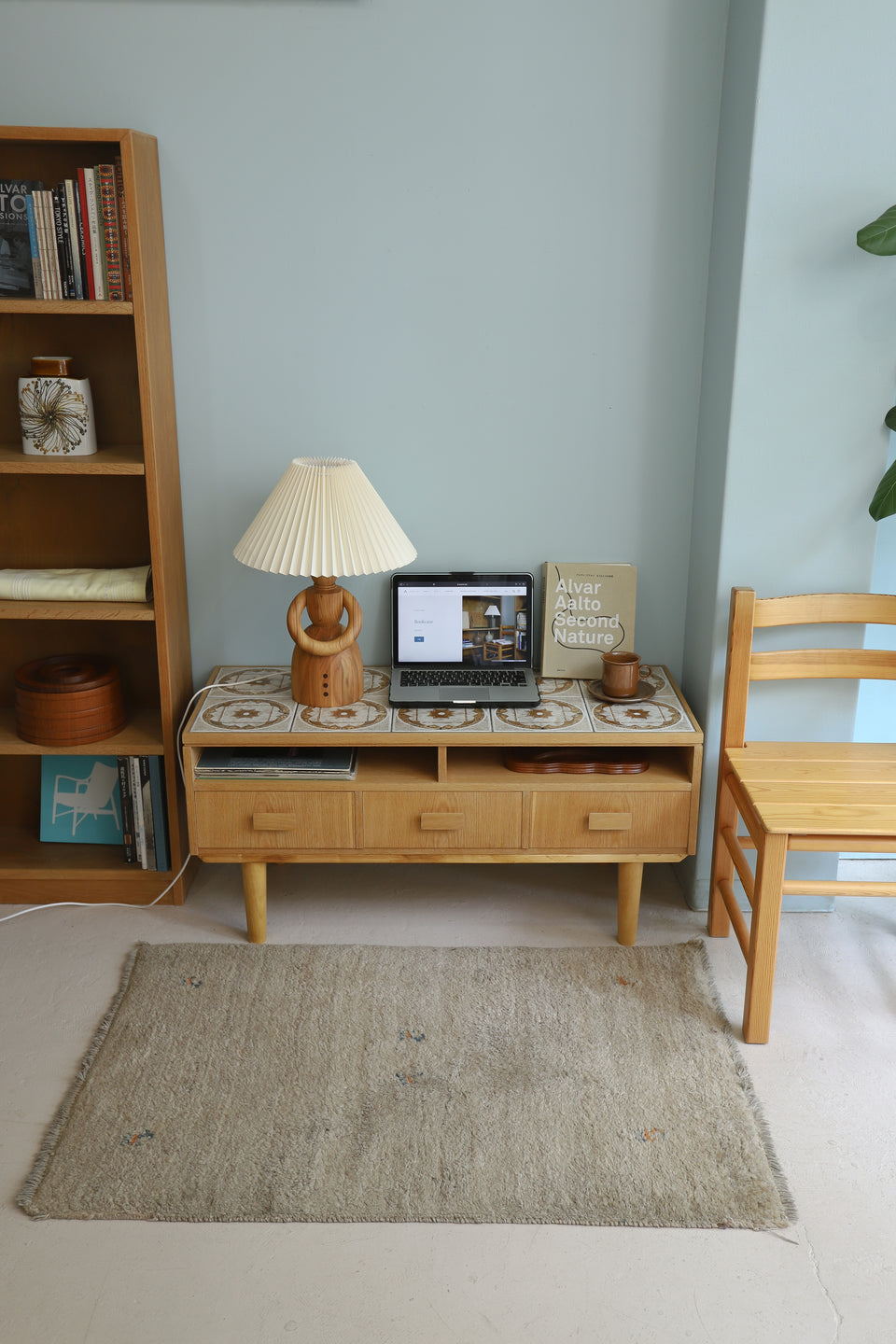 Danish Vintage Tile Top Oakwood Low Board/デンマークヴィンテージ タイルトップ ローボード チェスト オーク材 北欧家具