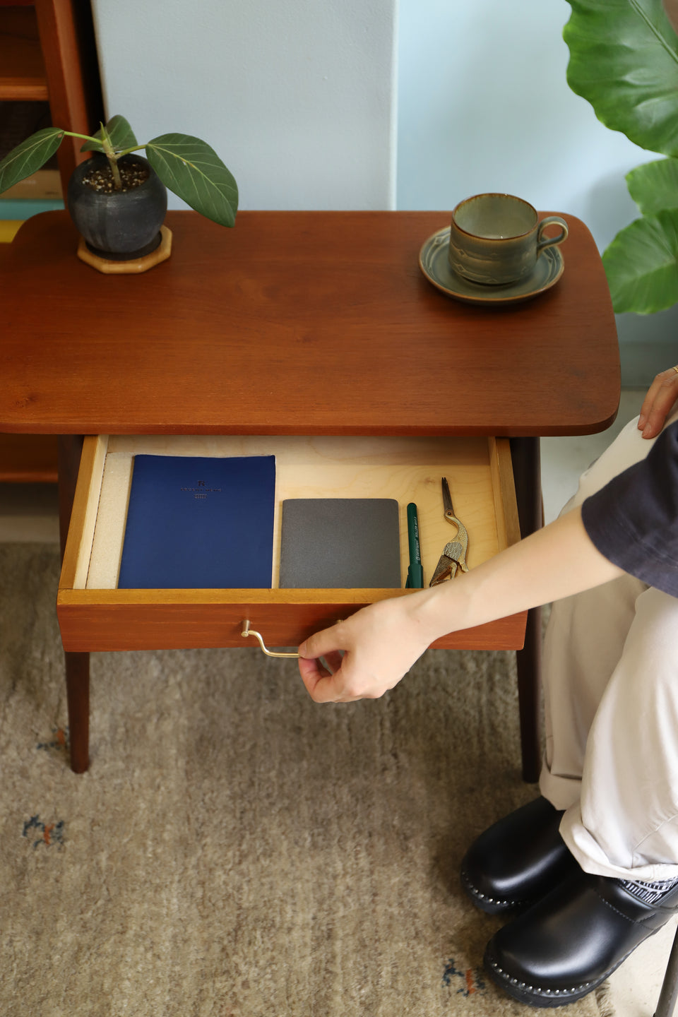 Danish Vintage Side Table with Drawer/デンマークヴィンテージ サイドテーブル 引き出し 北欧家具