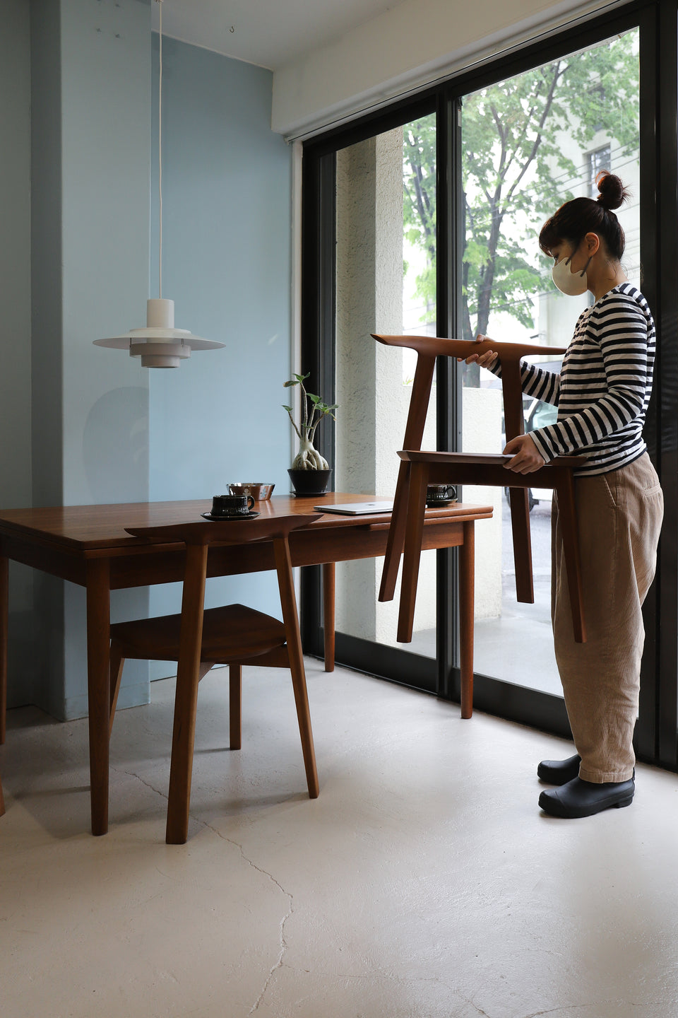 KOMA × KAJA Sim Arm Chair/シムアームチェア ダイニングチェア 椅子 チェリー材
