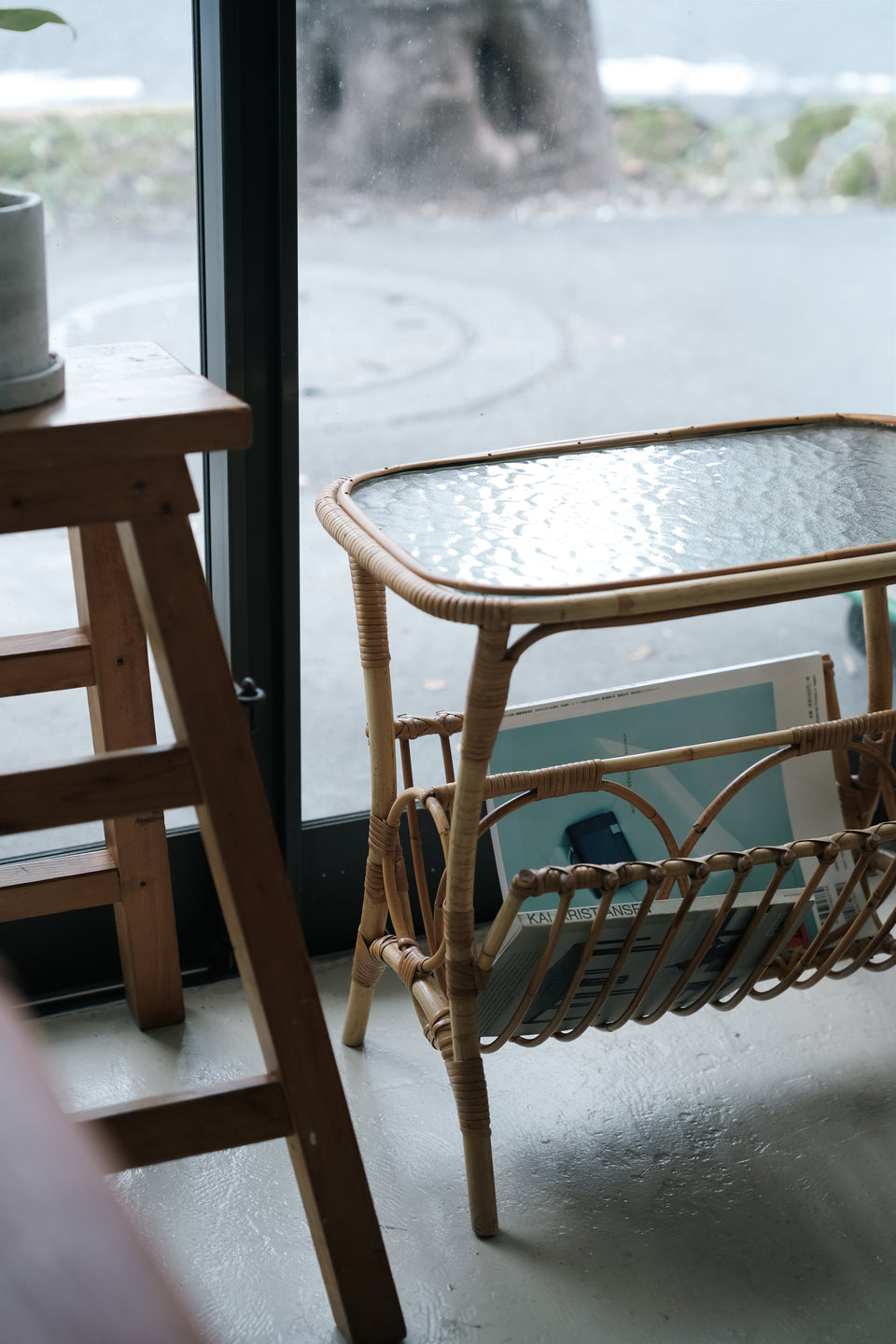 Danish Vintage Rattan Glass Top Side Table/デンマークヴィンテージ ラタン ガラストップ サイドテーブル