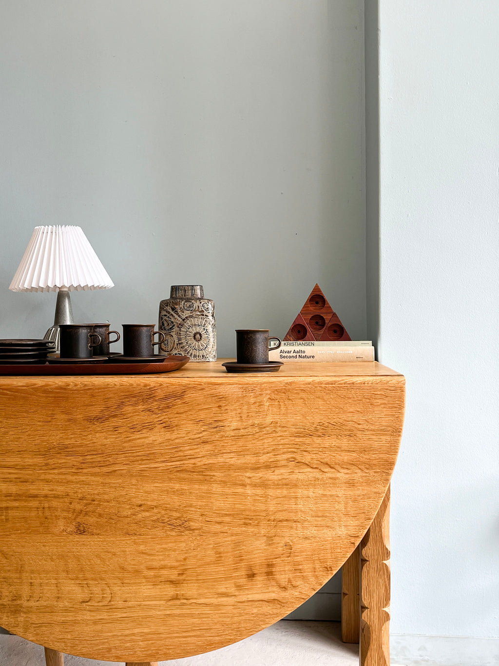 デンマークヴィンテージ キャンドルホルダー チーク材 北欧インテリア/Teakwood Triangle Candle Holder Danish  Vintage – FURUICHI/古一